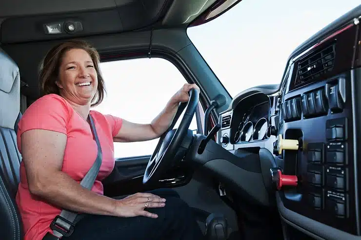 Women in Trucking - Freight Girlz